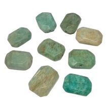 Kivihelmi amatsoniitti hiottu fasettireunainen litteä nugettihelmi 1 kpl