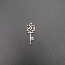 Metalliriipus avain 33x14 mm antiikkihopeanvärinen 1 kpl