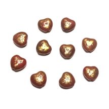 Sydän 8 mm opaakki punainen pintavärjätty matta kultaläikkä 10 kpl